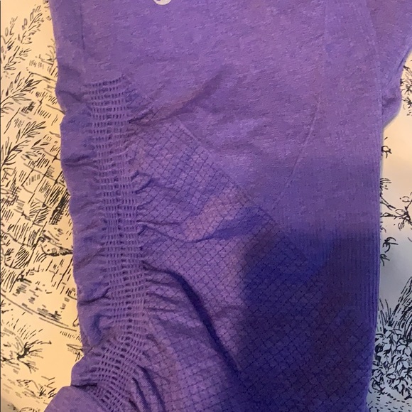 Luluemon capris - Picture 3 of 3